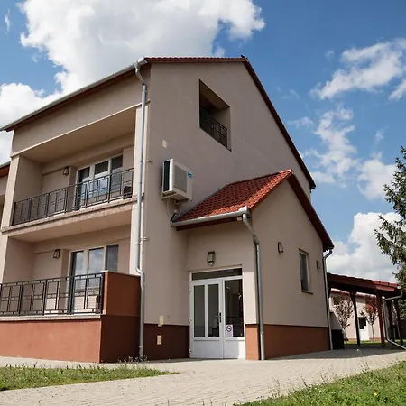 Farkas Villa-2